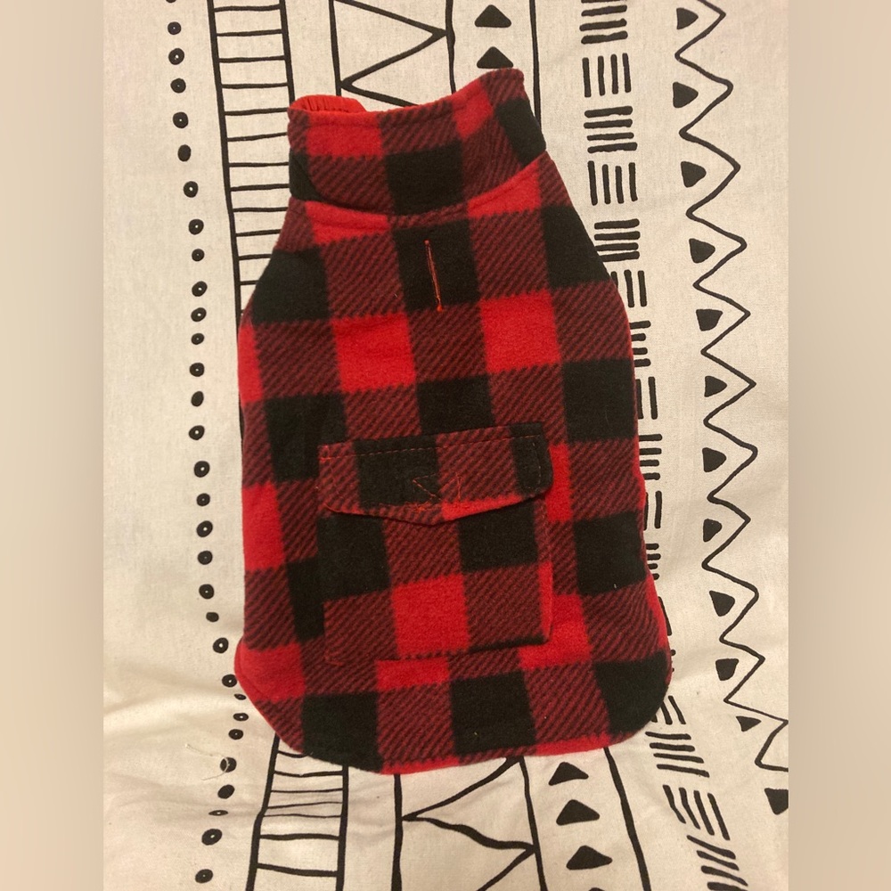 Brand New, Adorable Buffalo Plaid Dog Puppy Sweater Jacket